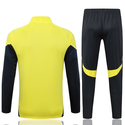 Survetement Real Madrid Veste Homme/Enfant  2025 2026 Jaune Clair | Foot Fan