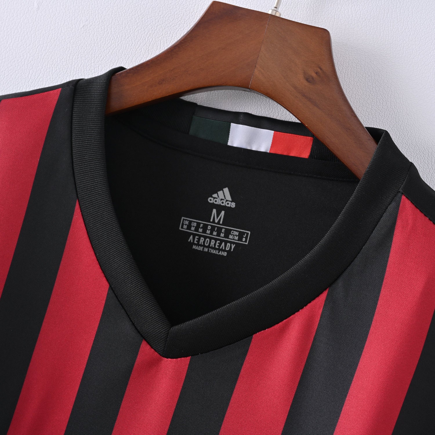 Maillot AC Milan 2016-2017 Domicile Retro Vintage Homme | Foot Fan