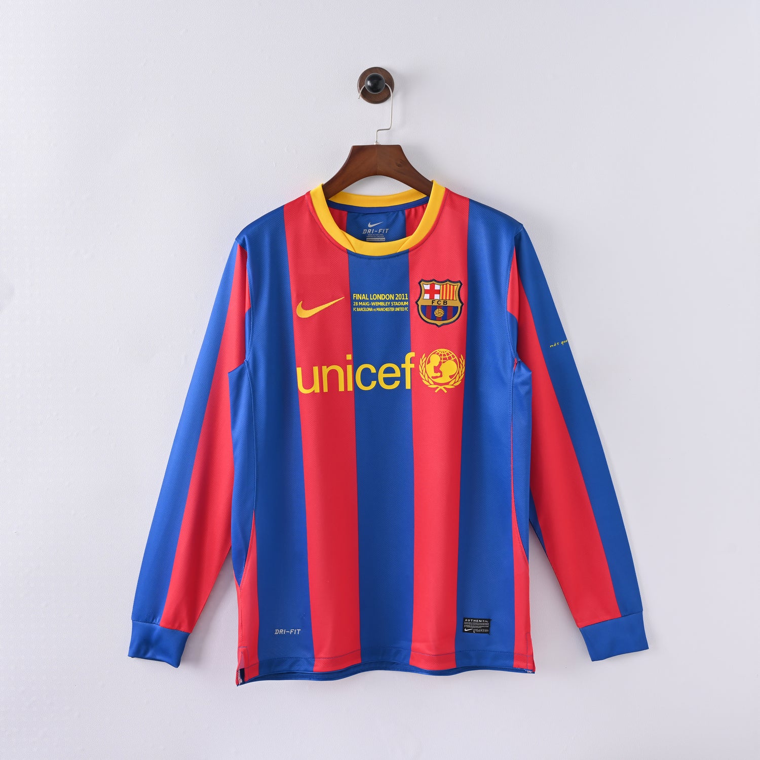 Maillot Barcelone Manches Longues 2010-2011 Domicile Vintage Homme | Foot Fan