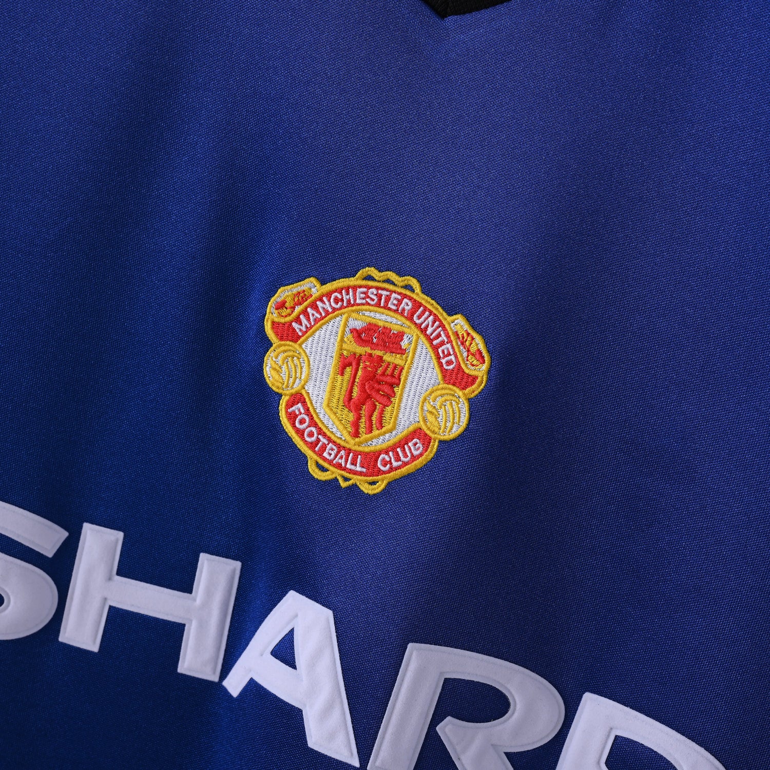 maillot-manchester-united-1984-1985-third-vintage-retro-3_32a53356-e478-47a9-8bf8-5a429c67c742