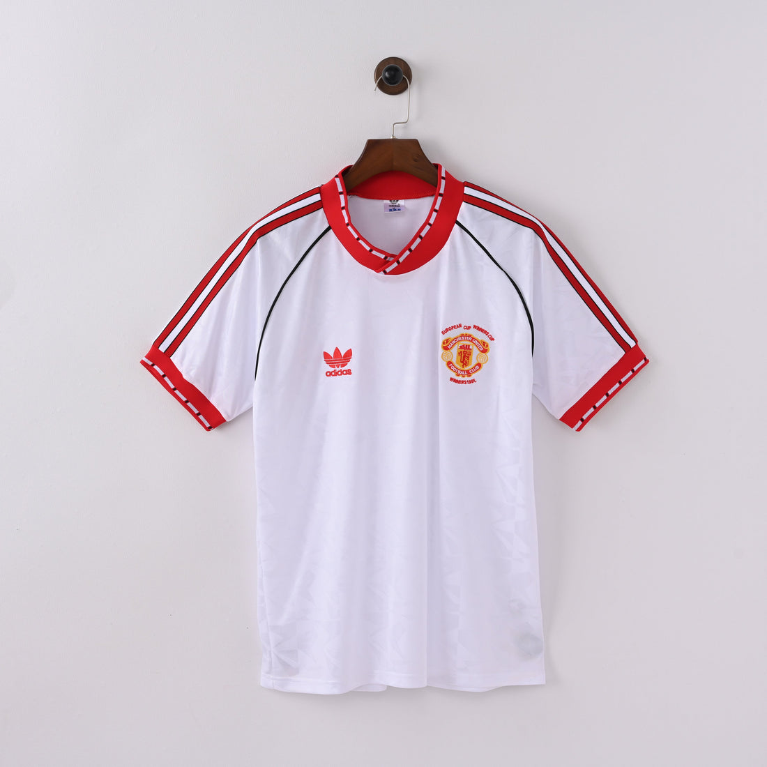 maillot-manchester-united-1990-1991-exterieur-Europe-CoupeWinners-Finale-de-Coupe-vintage-retro-1